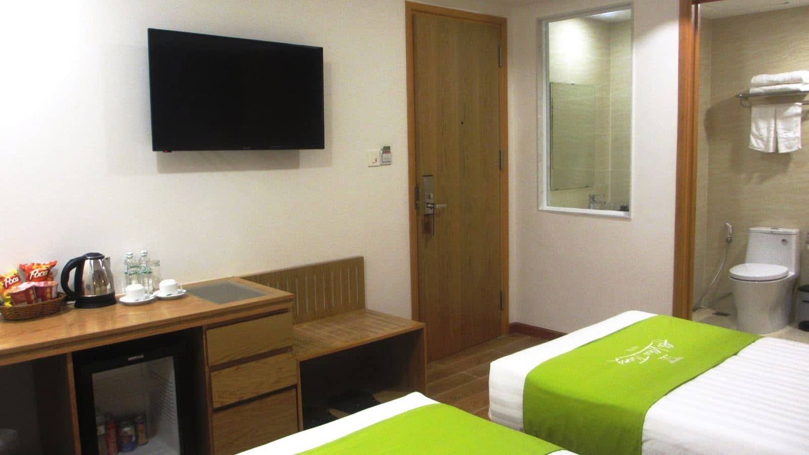 rooms-superior-interior-with-window-no-extra-bed