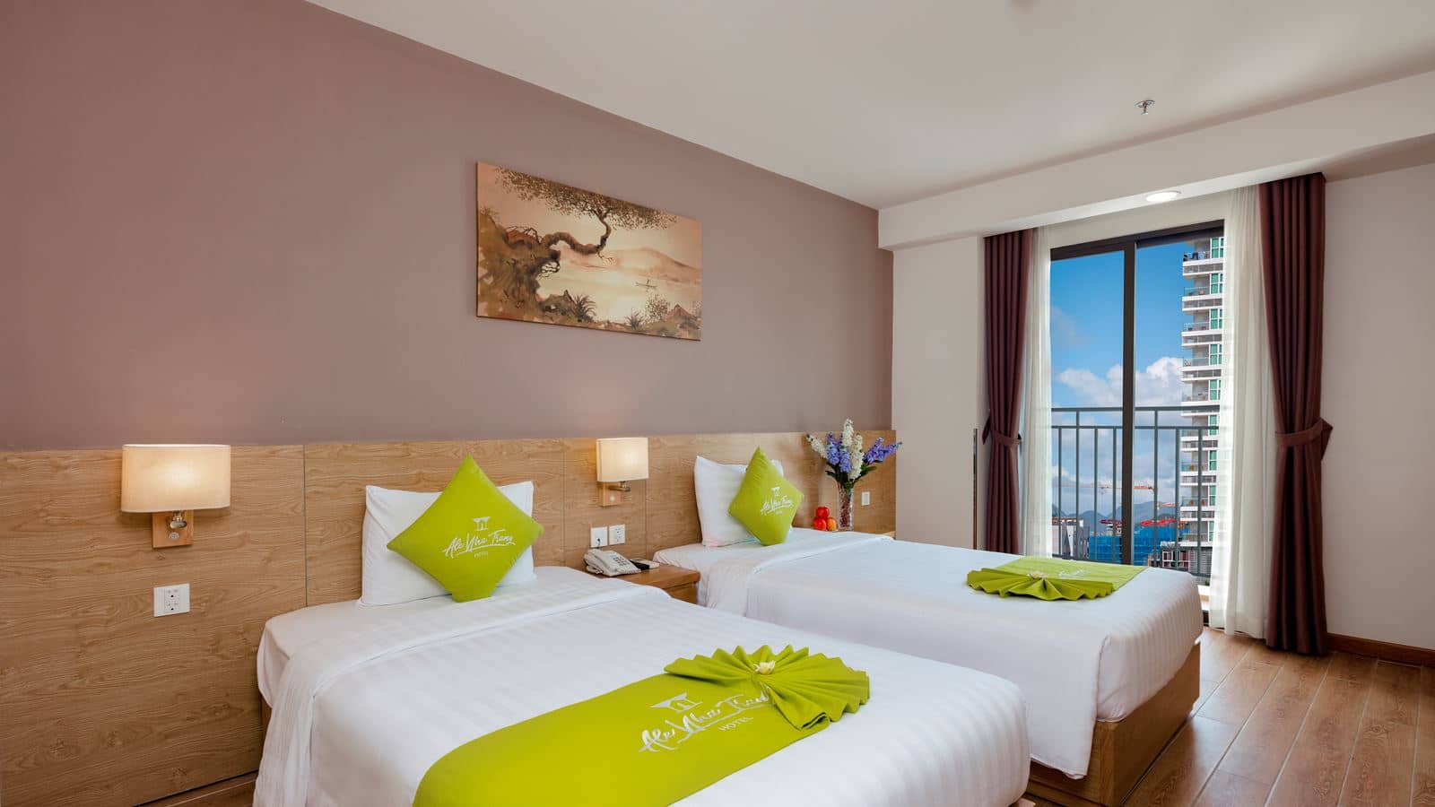 rooms-deluxe-city-view-with-balcony-child-without-extra-bed