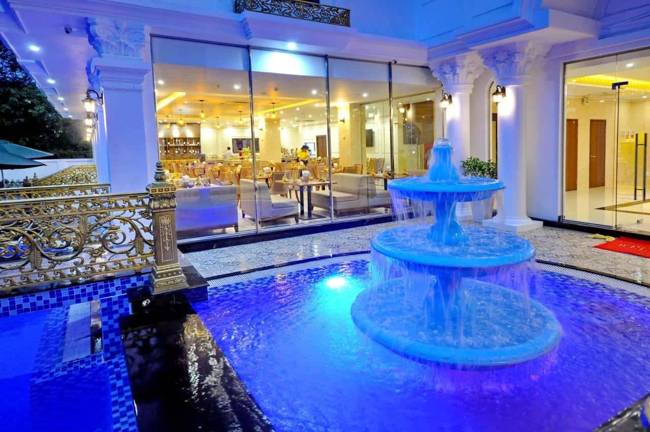 pools-outdoor-pool