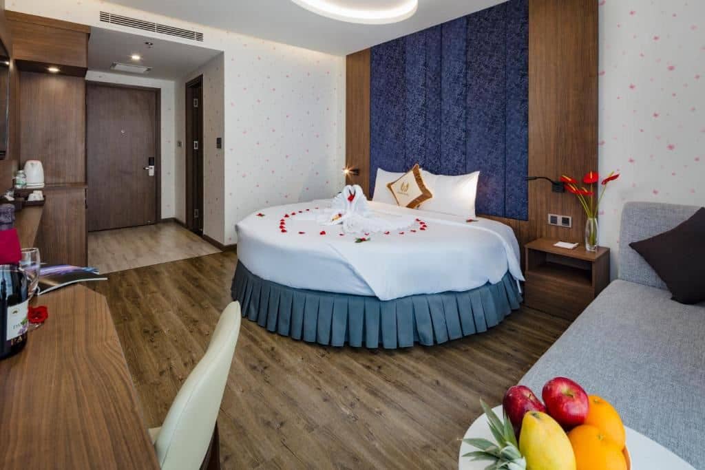 rooms-deluxe-honeymoon-partial-sea-view