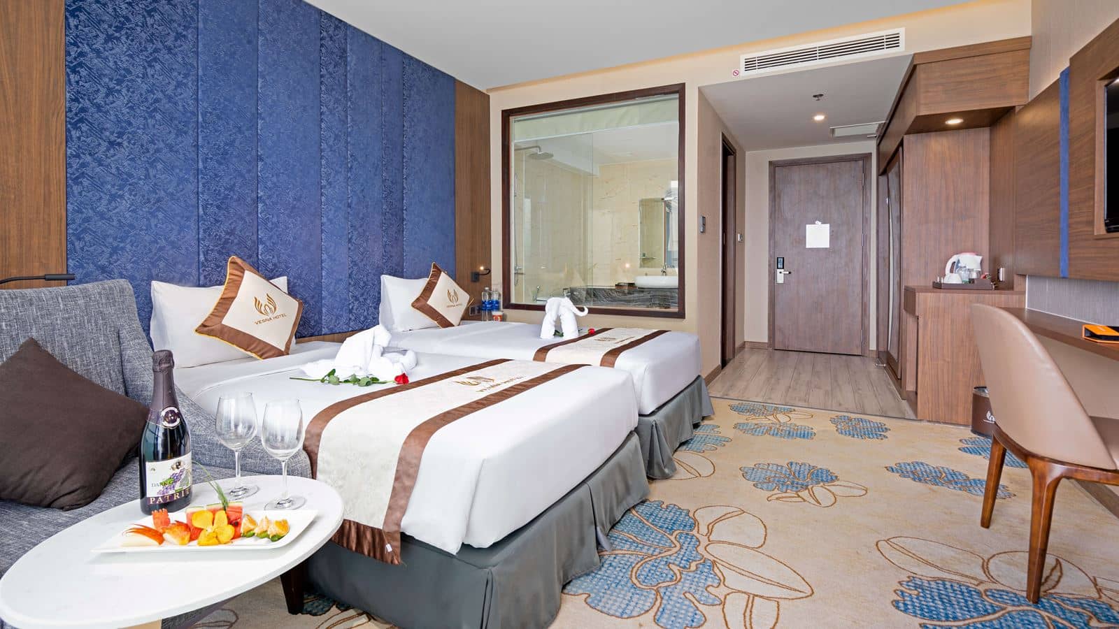 rooms-premier-ocean-view-with-balcony-no-extra-bed