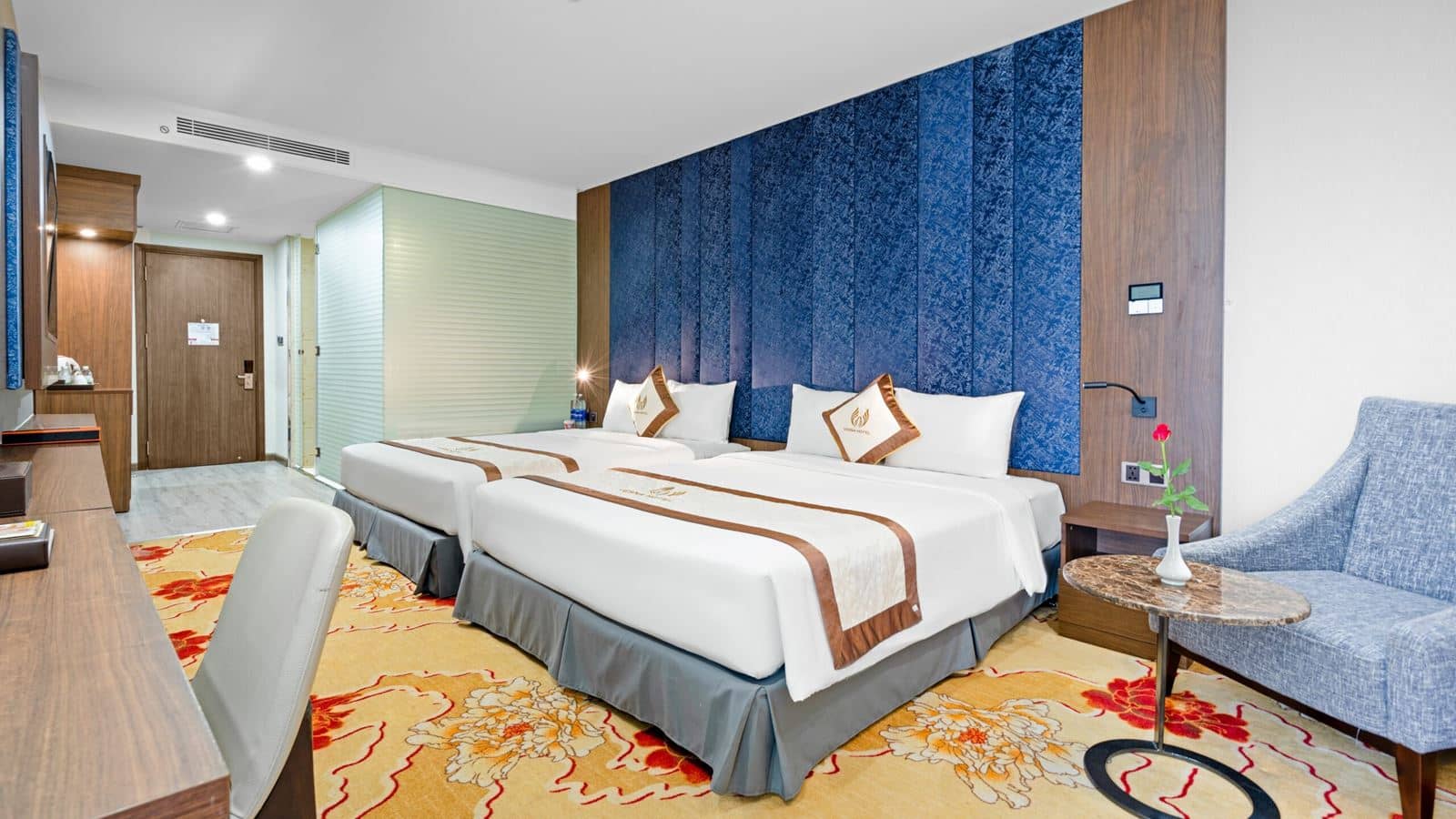rooms-deluxe-quad