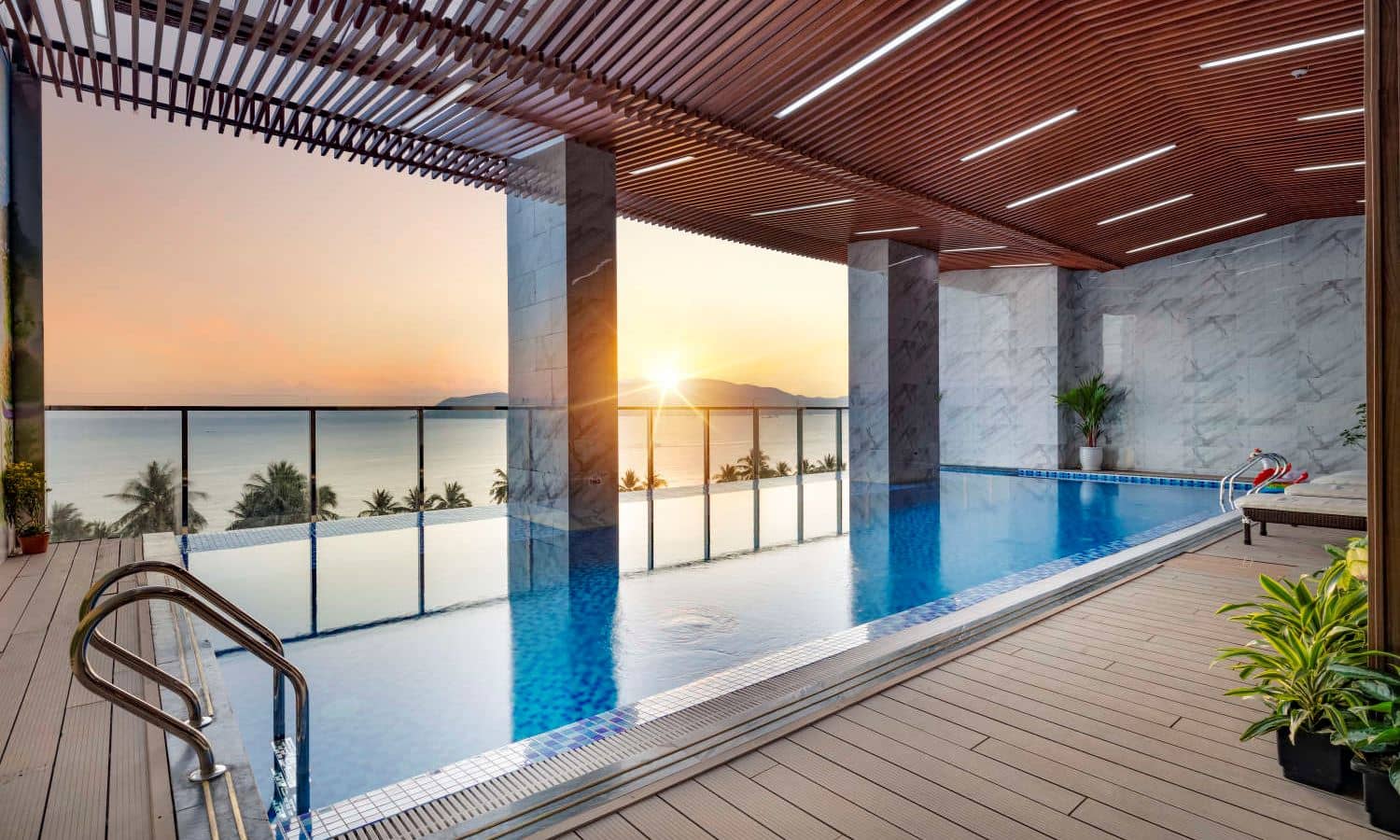 pools-indoor-pool