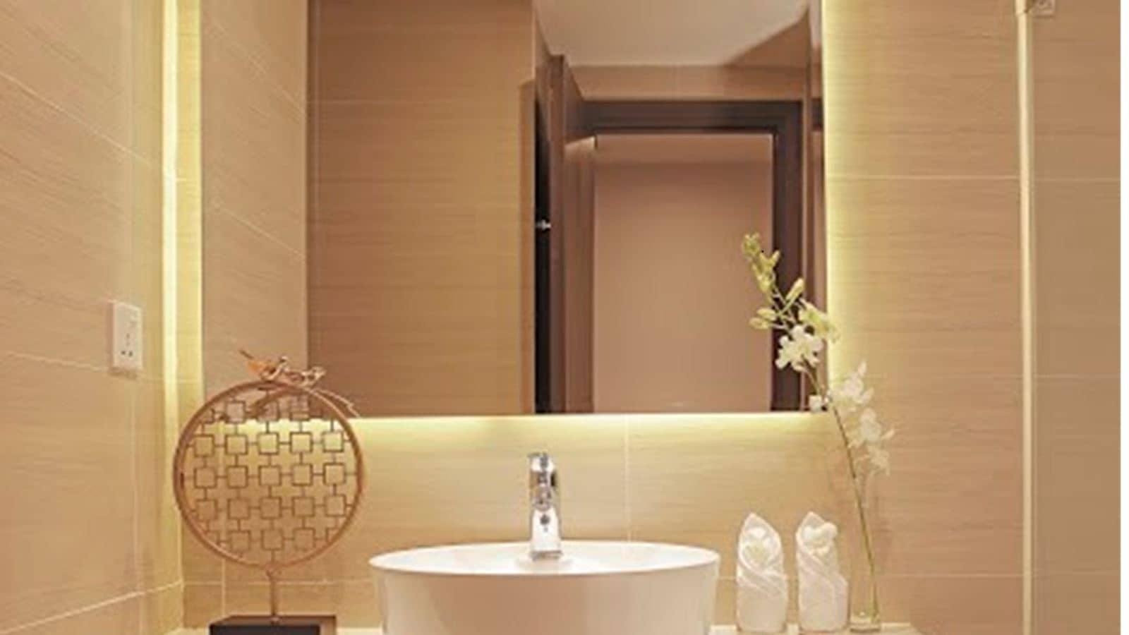 rooms-senior-deluxe-partial-seaview-with-balcony-child-without-extra-bed