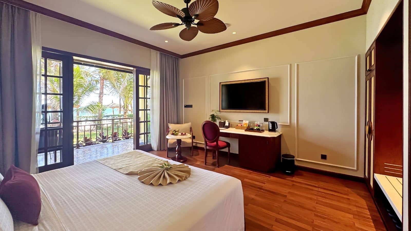 rooms-bungalow-beachfront