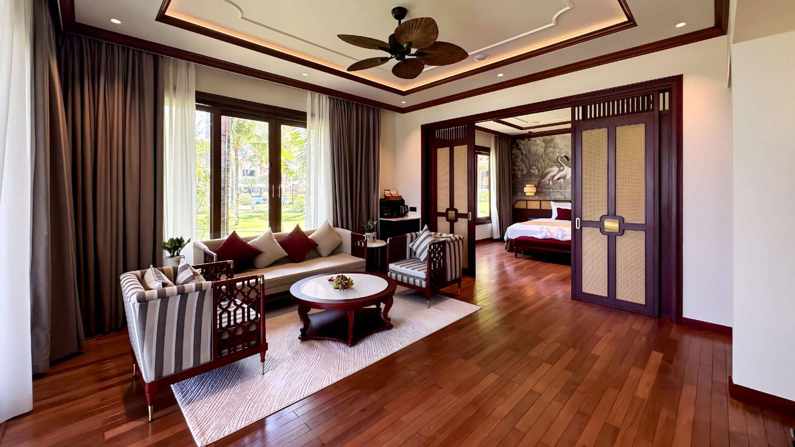 rooms-beachfront-suite-villa