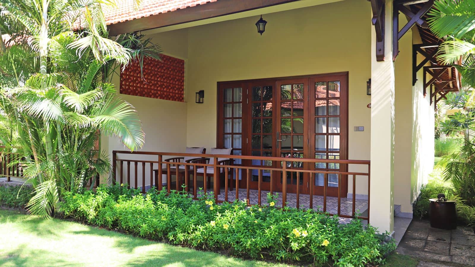rooms-bungalow-garden-or-pool-view-child-without-extra-bed