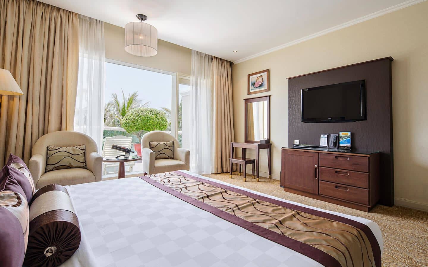 rooms-superior-sea-view-with-balcony