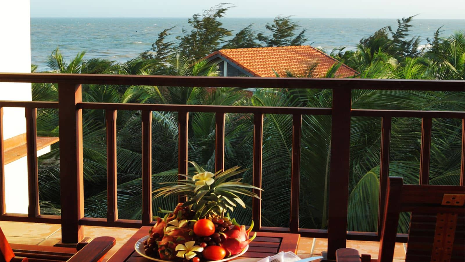 rooms-room-deluxe-seaview-balcony-child-without-extra-bed