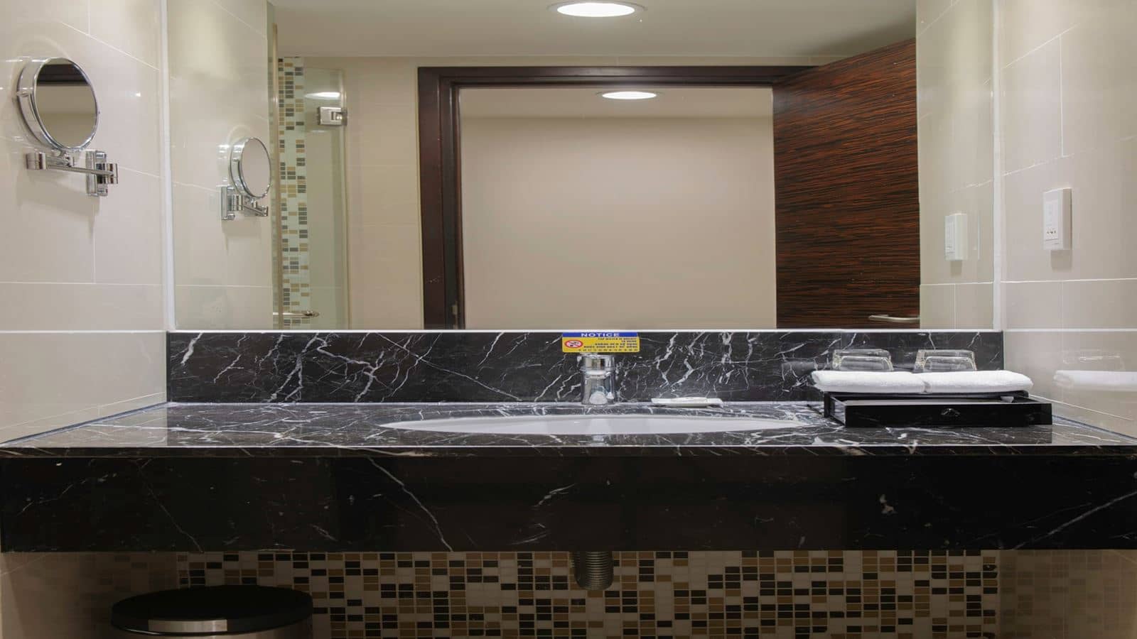 rooms-family-suite