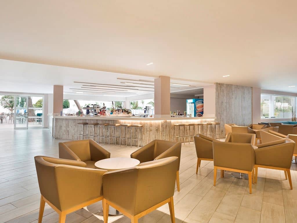 bars-main-bar