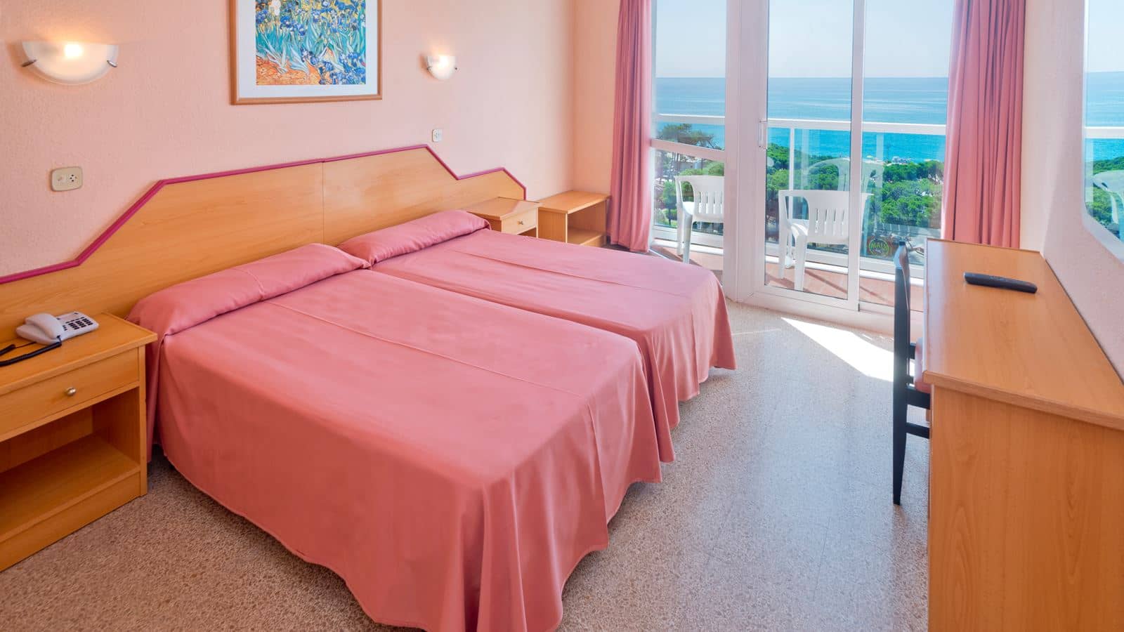 rooms-quadruple-balcony-or-terrace
