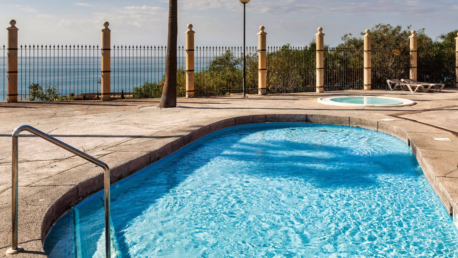 pools-outdoor-childrens-pool