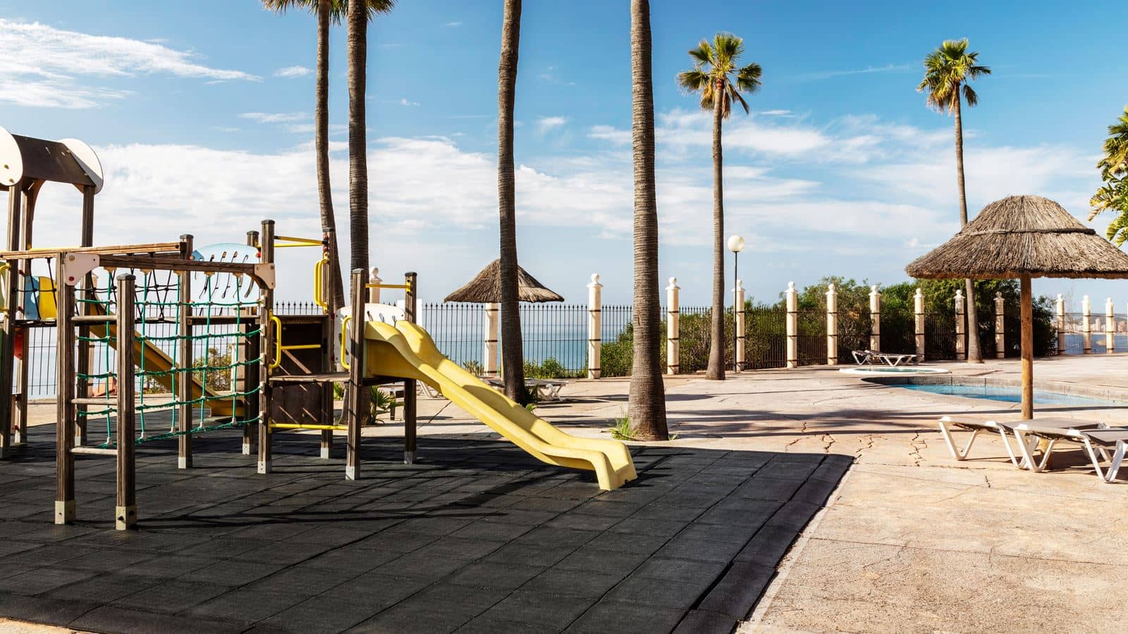 pools-outdoor-childrens-pool