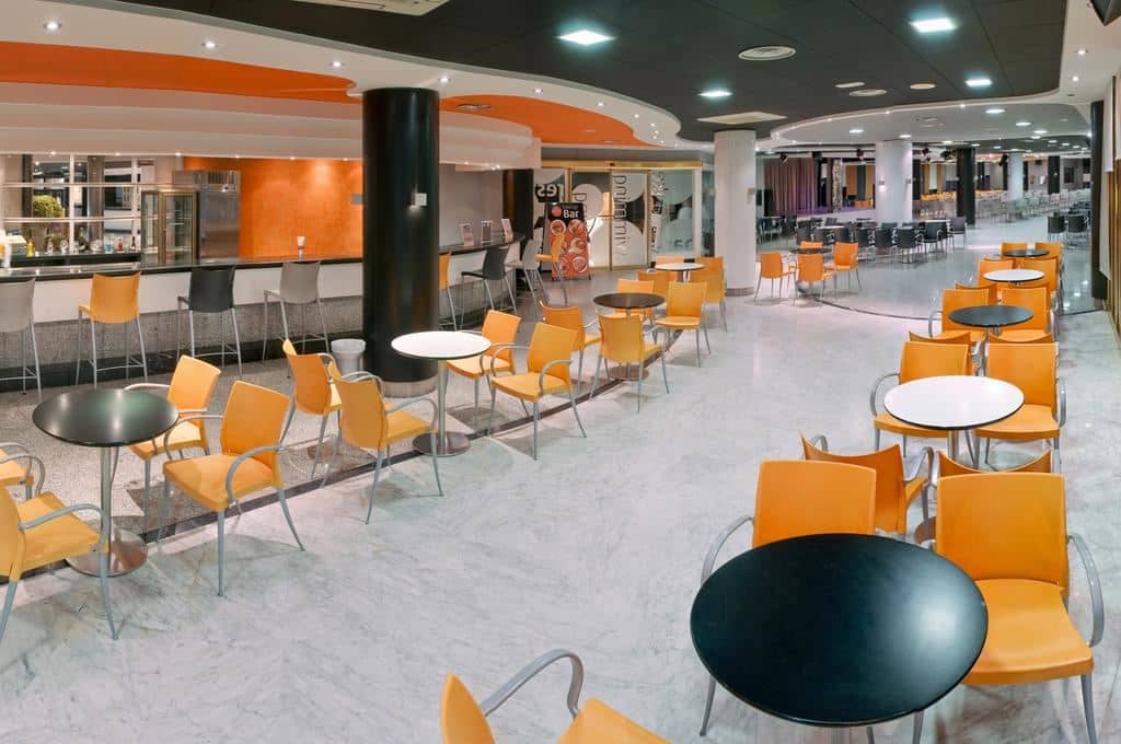 restaurants-main-building