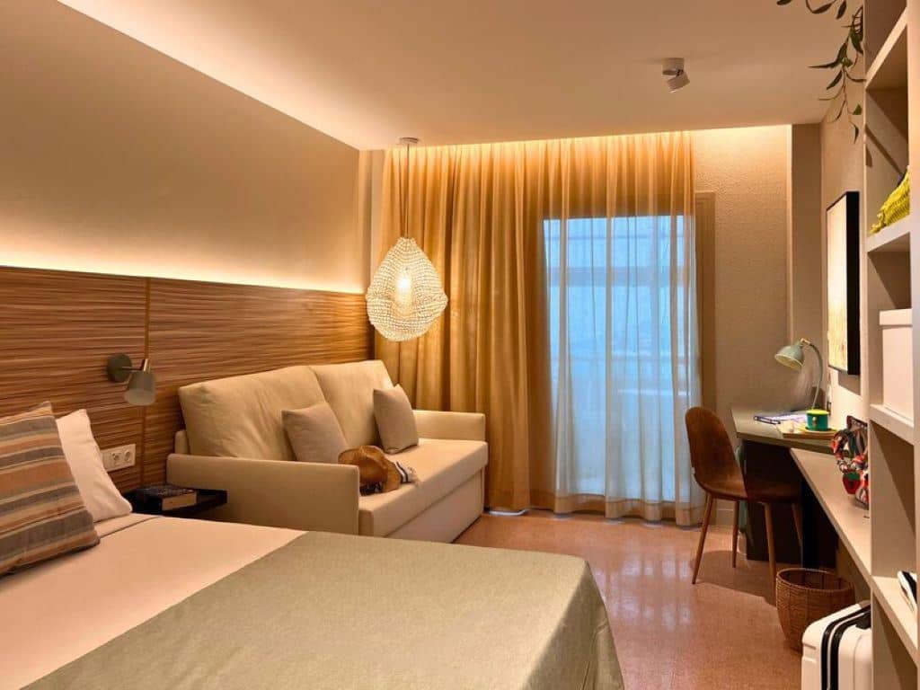 rooms-standard-room