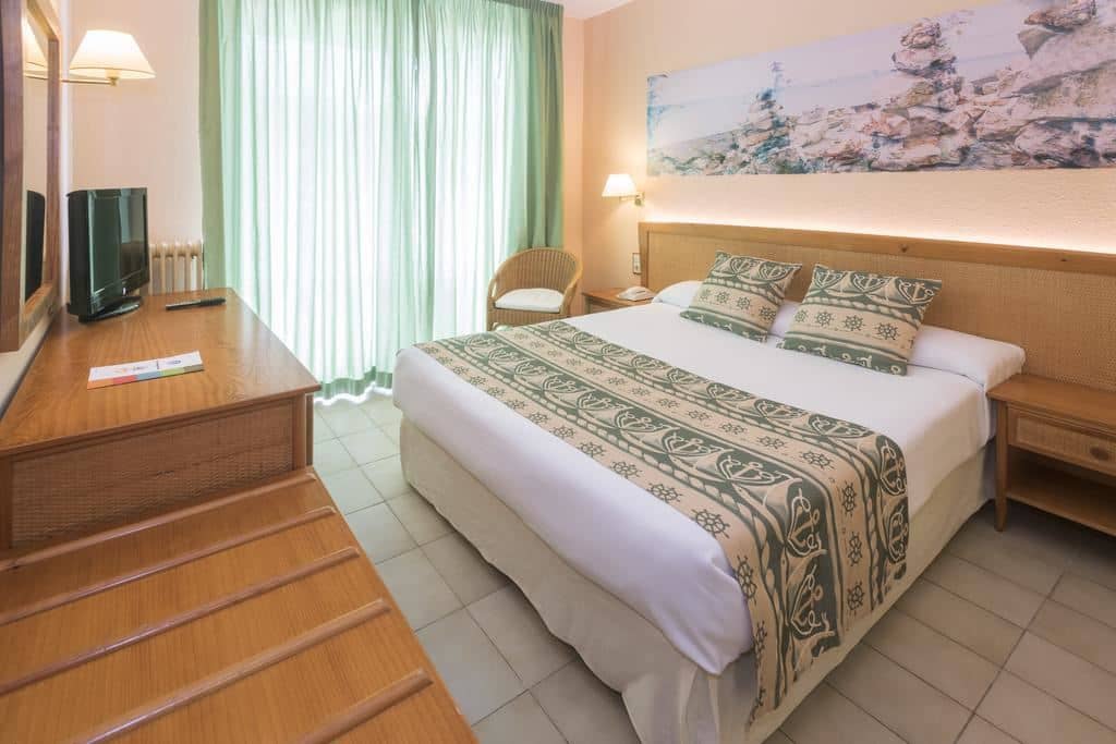 rooms-single-room