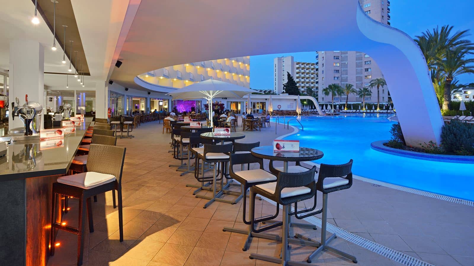 bars-in-and-out-bar