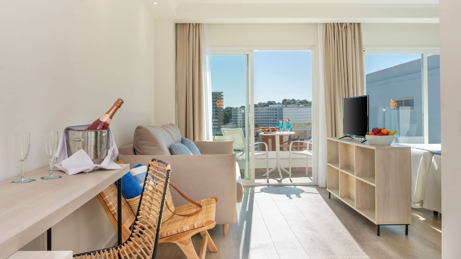 rooms-junior-suite