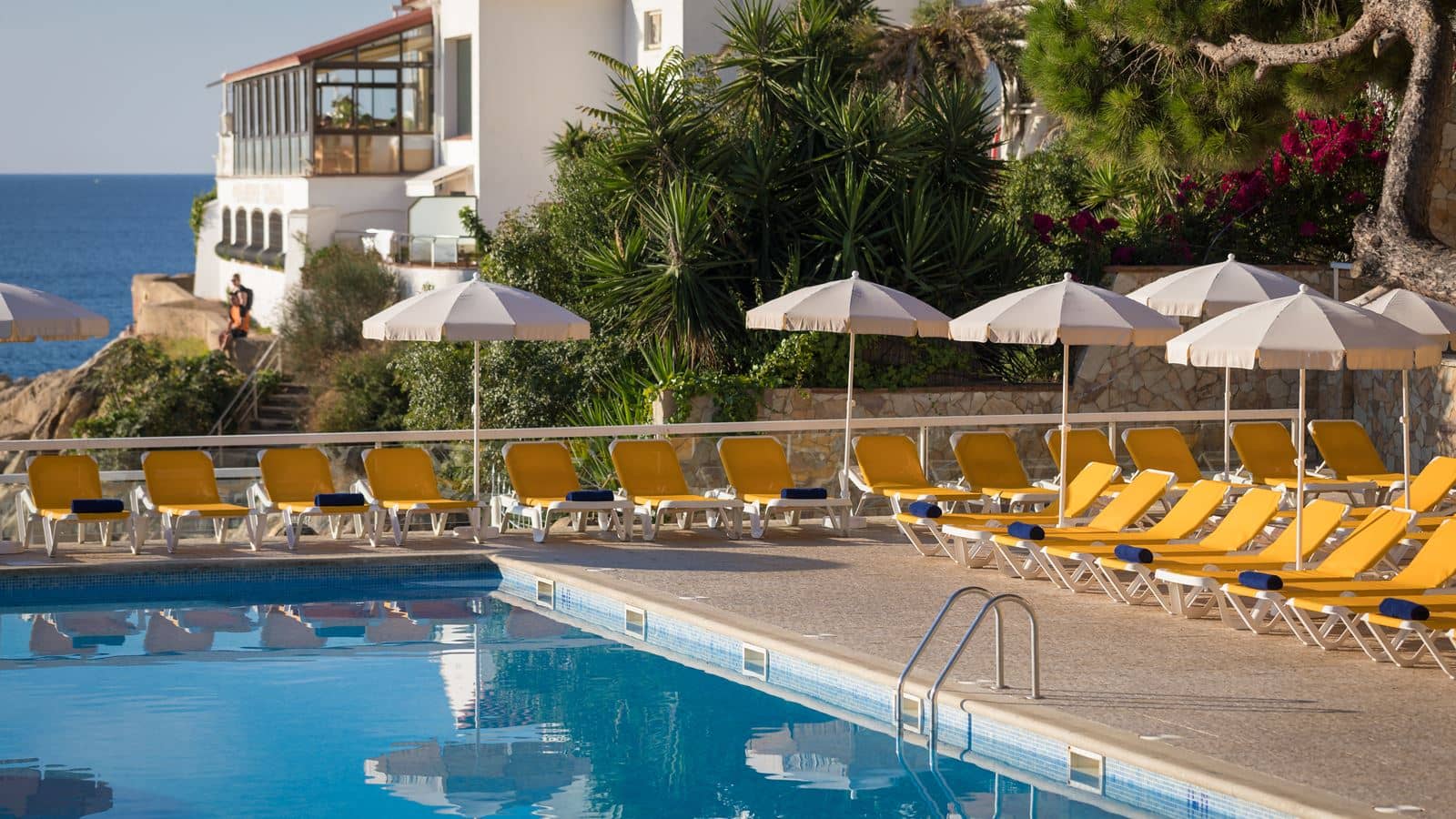 pools-outdoor-pool