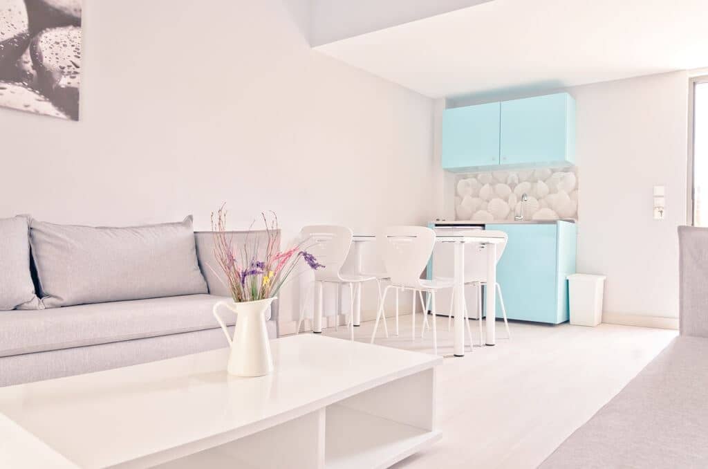 rooms-apartment-1-bedroom-poolview-terrace