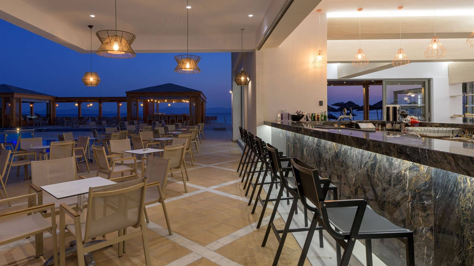 bars-main-bar