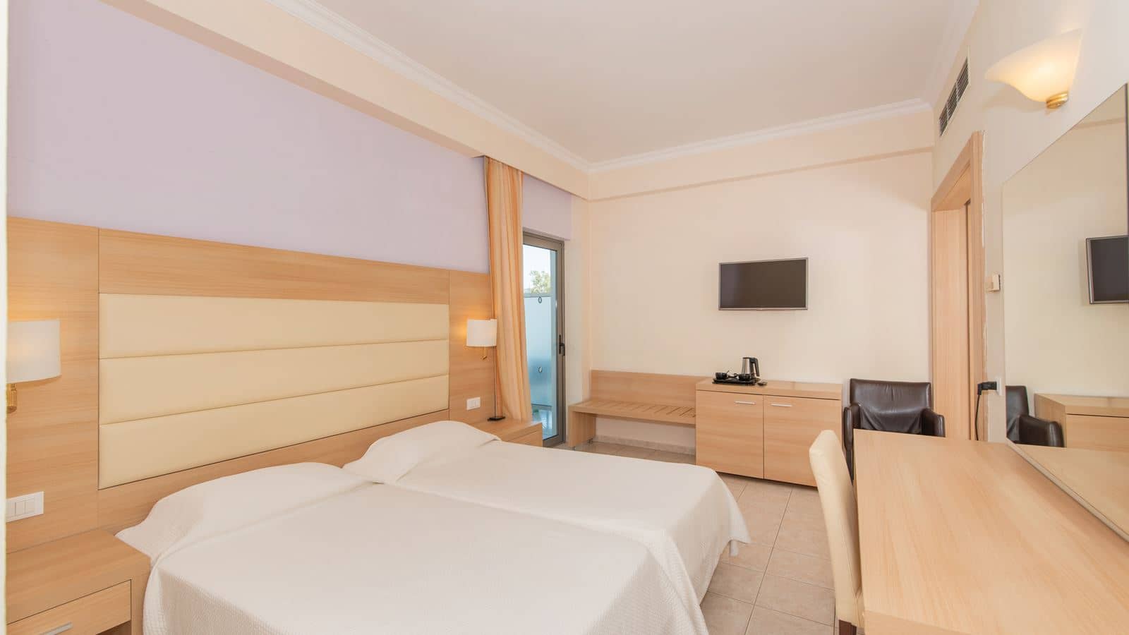 rooms-family-room