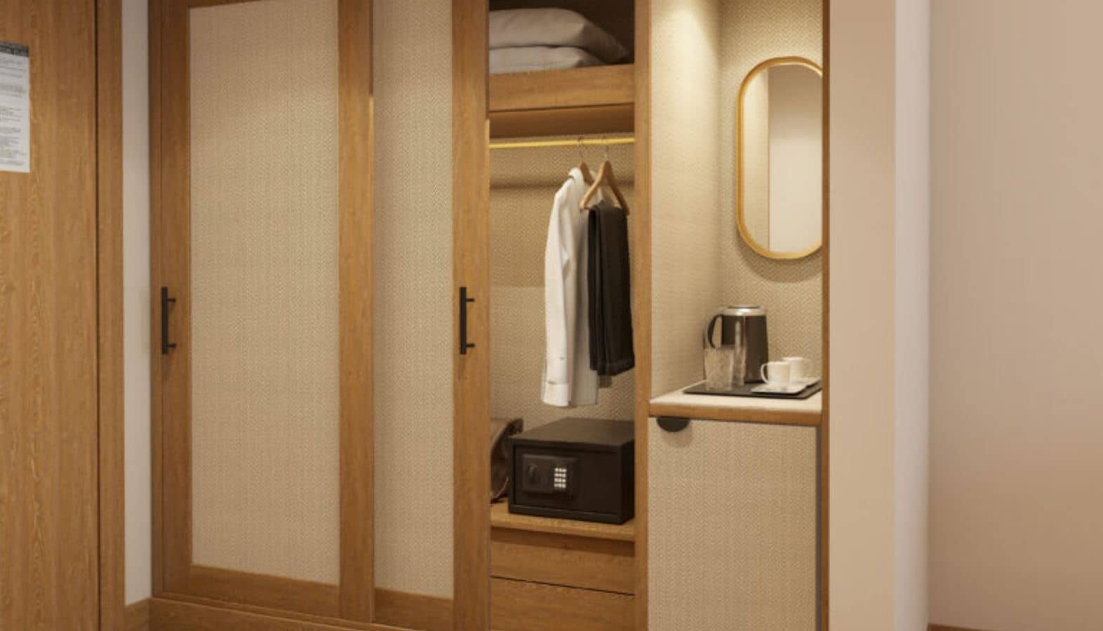 rooms-classic-room
