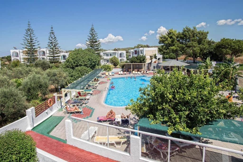 pools-outdoor-pool