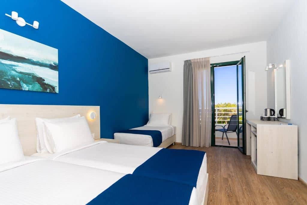 rooms-family-room