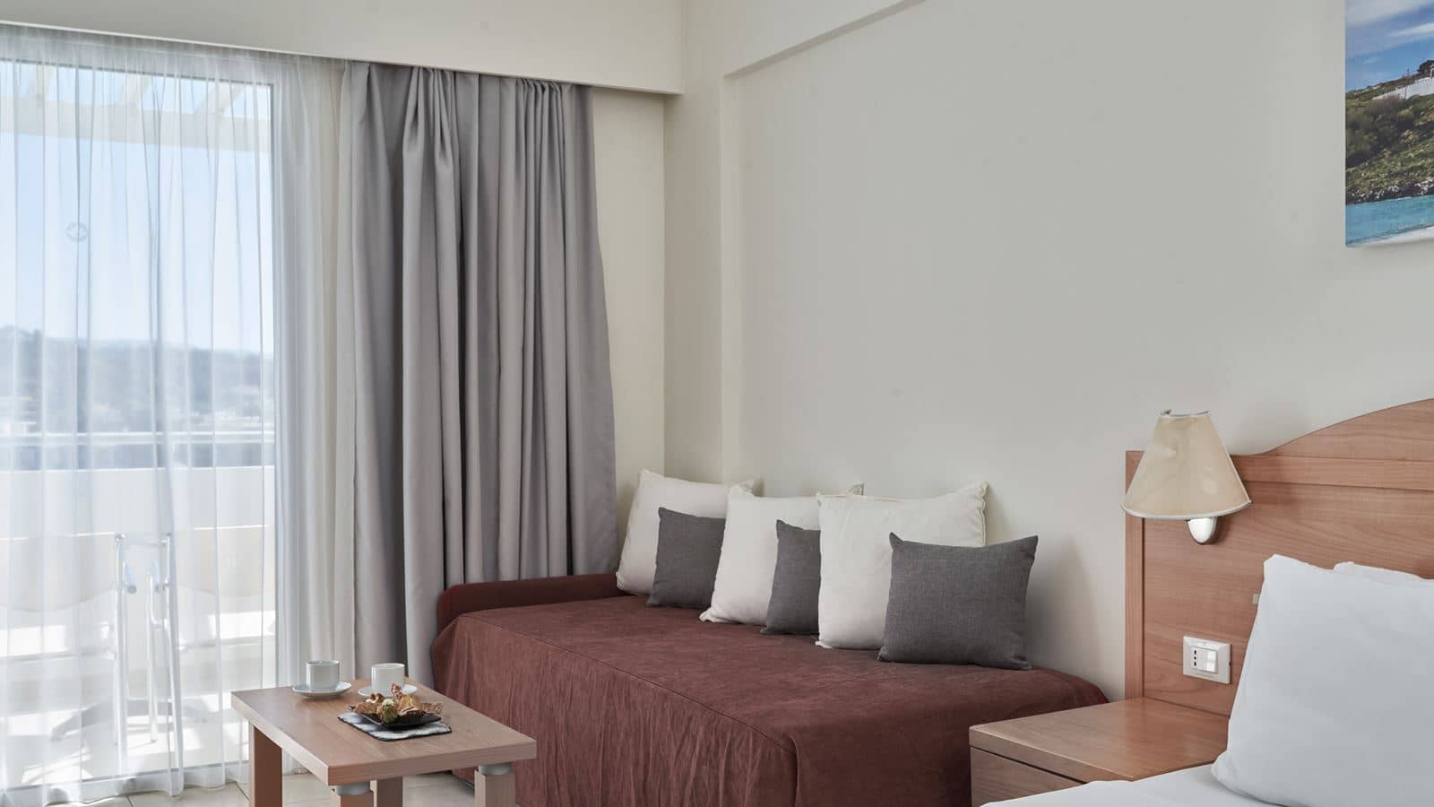 rooms-classic-double-room-land-view