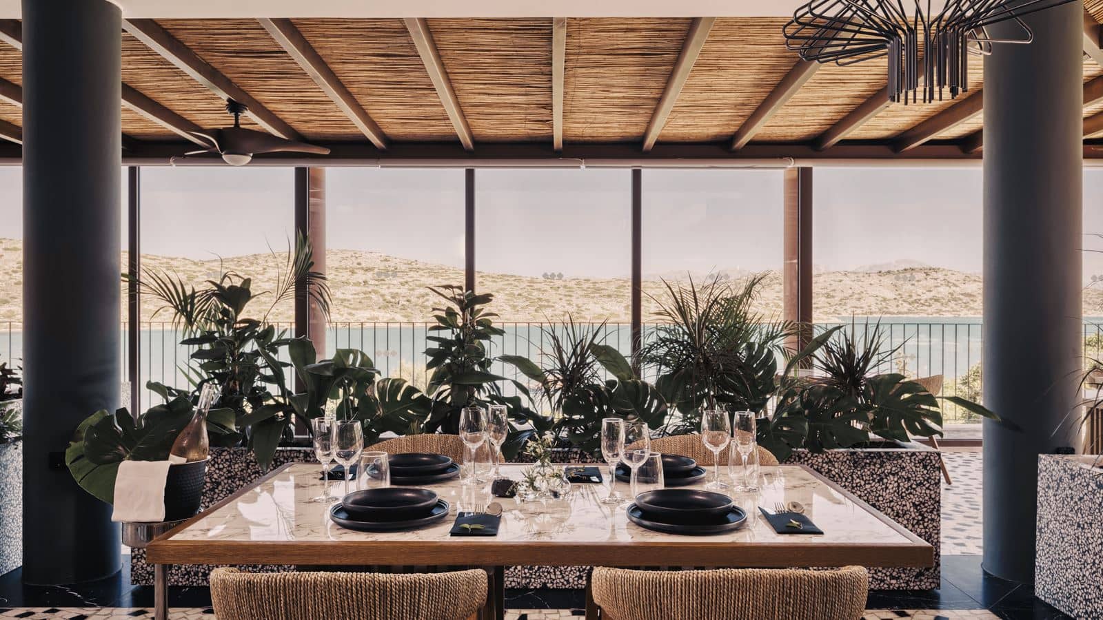 restaurants-tholos