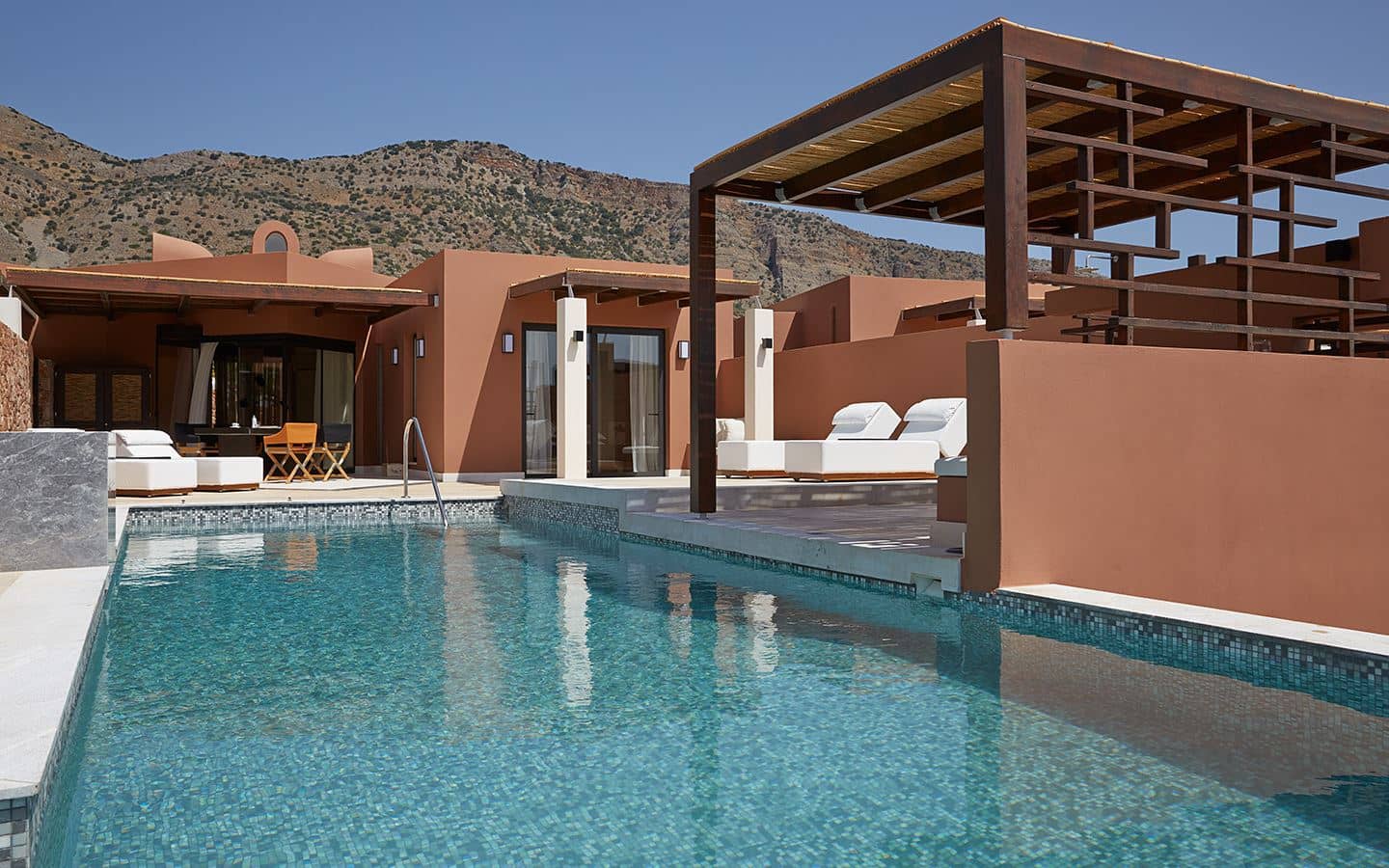rooms-domes-luxury-residences-three-bedrooms-with-private-pool