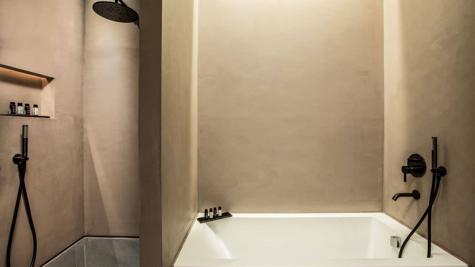rooms-core-residence-one-bedroom-with-private-pool