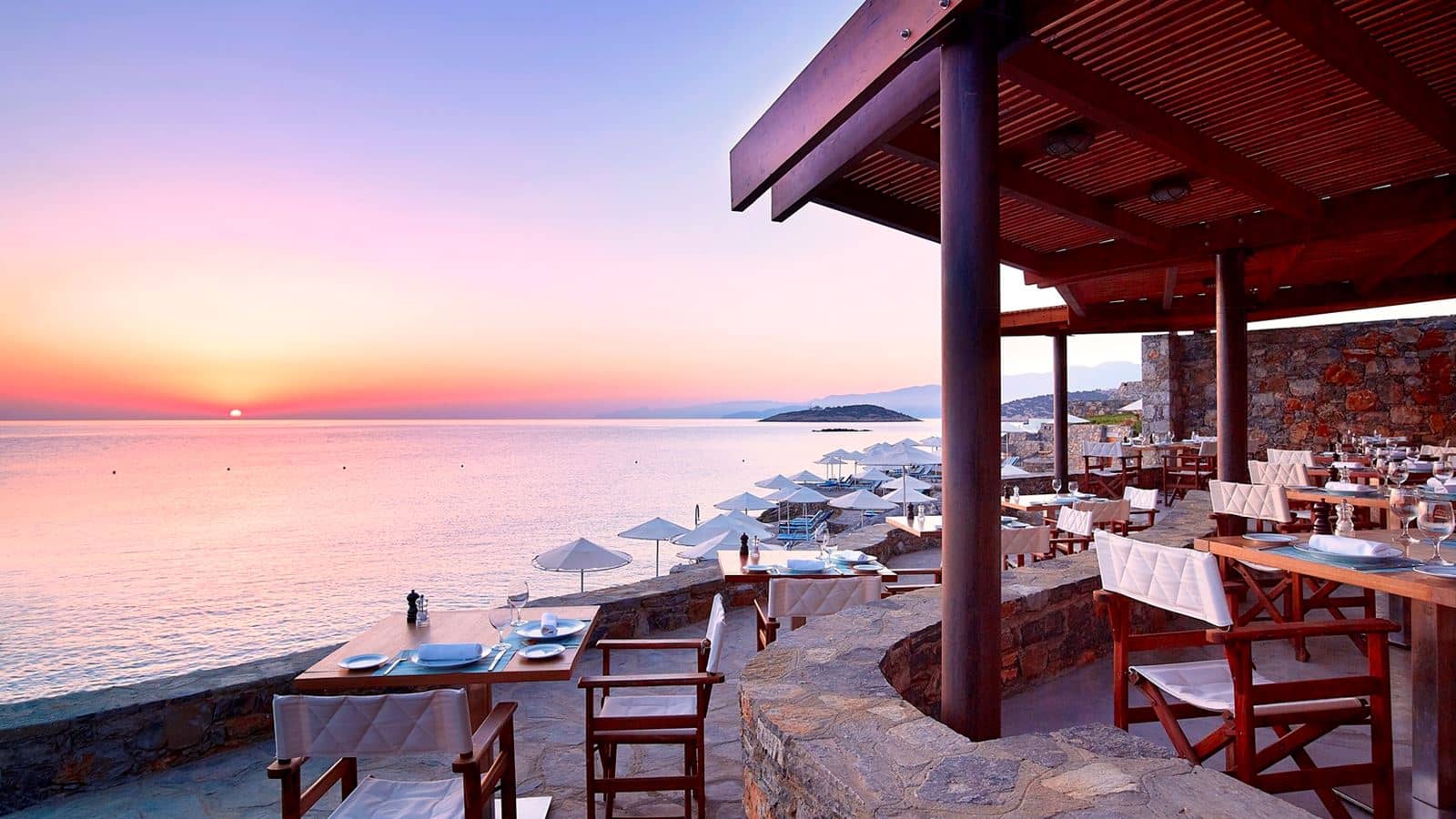 restaurants-blue-bay-beach-restaurant