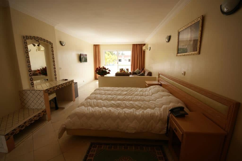 rooms-standard-room