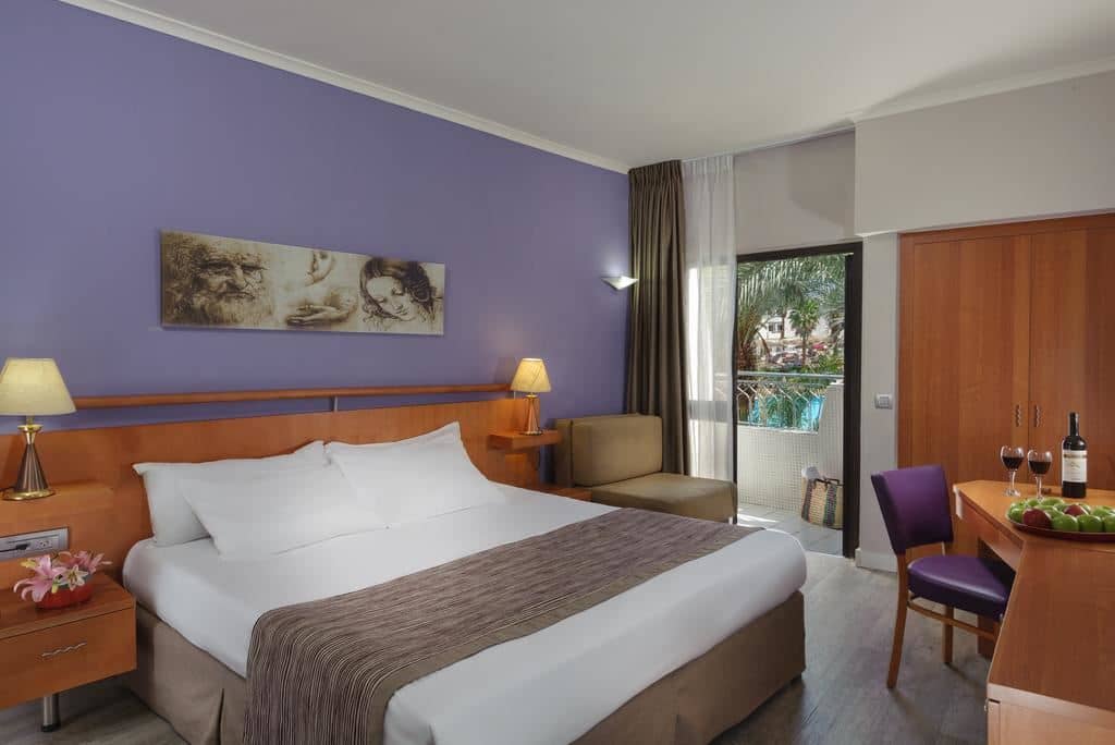 rooms-standard-room