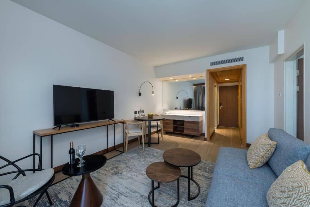 rooms-family-room