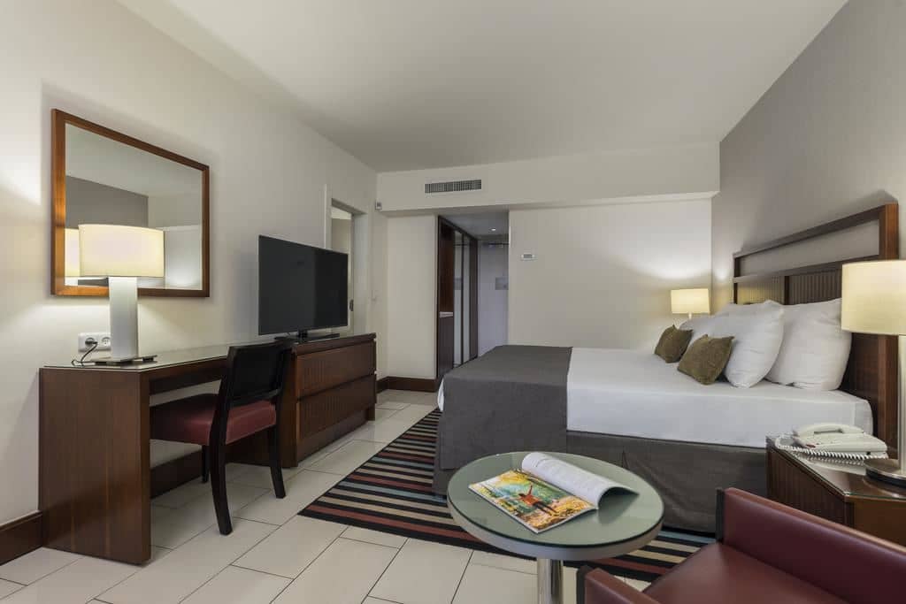 rooms-king-floors-mountain-view