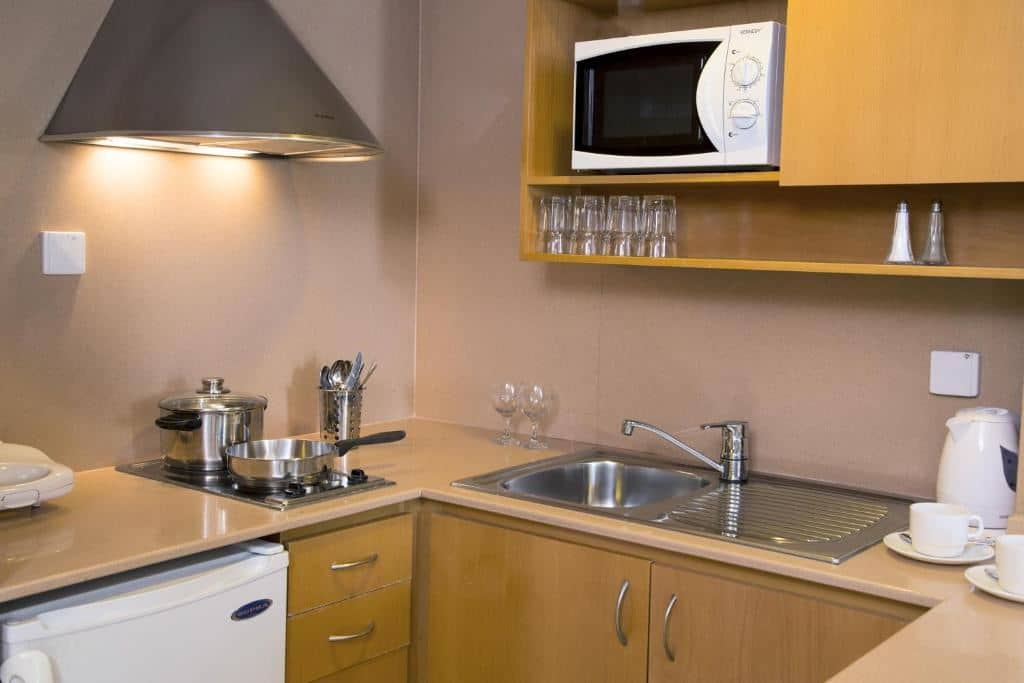rooms-3-room-suite