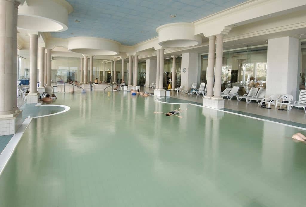 pools-outdoor-pool