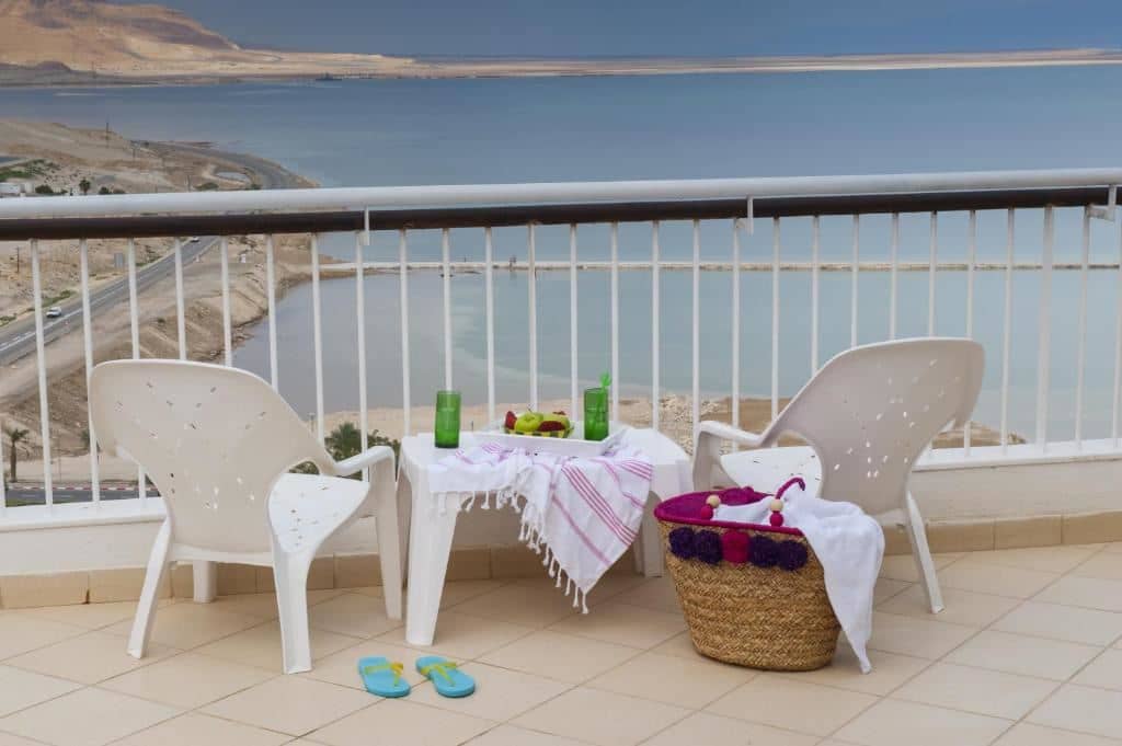 rooms-masada-suite