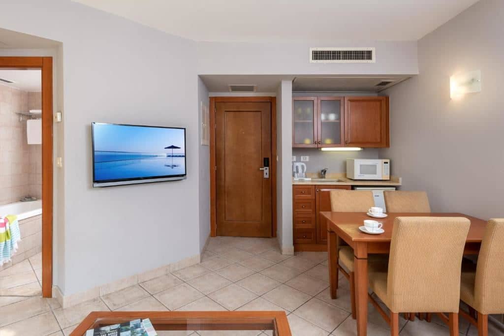 rooms-suite-junior