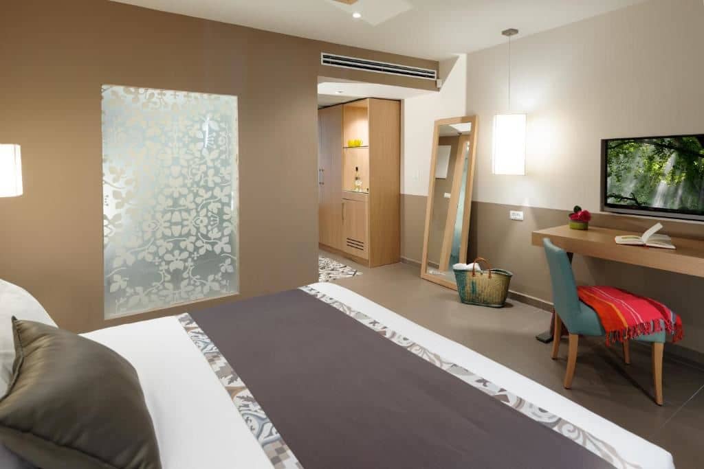 rooms-superior-room