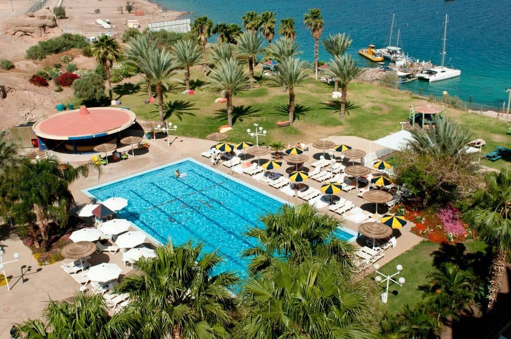 pools-outdoor-pool