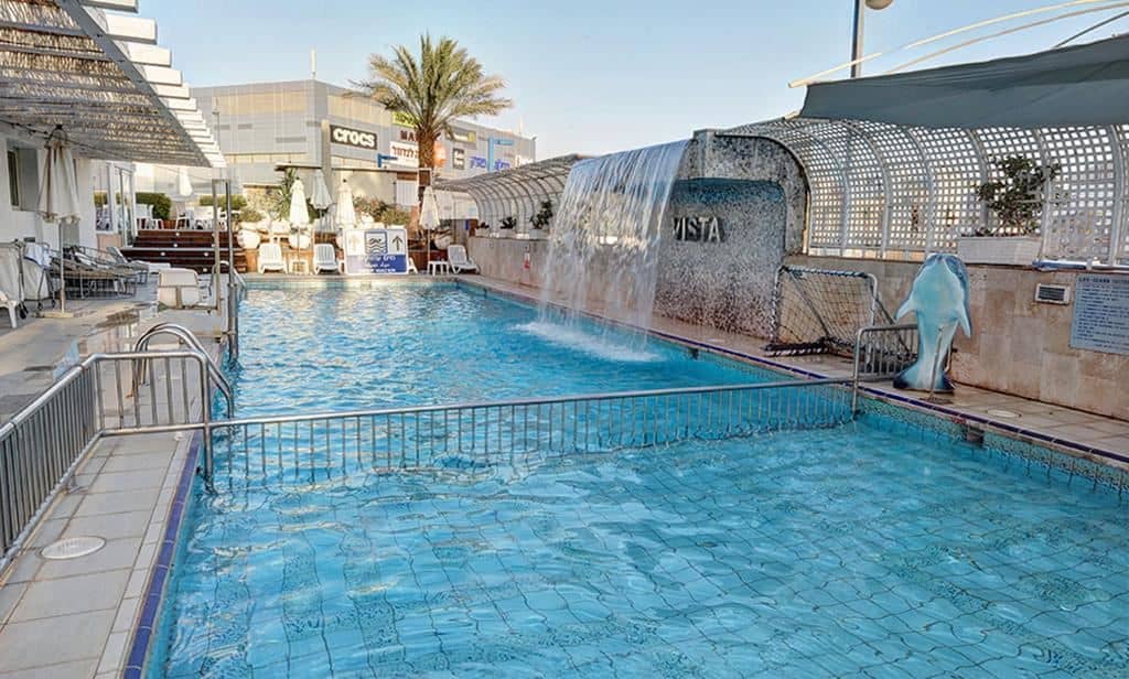 pools-outdoor-pool