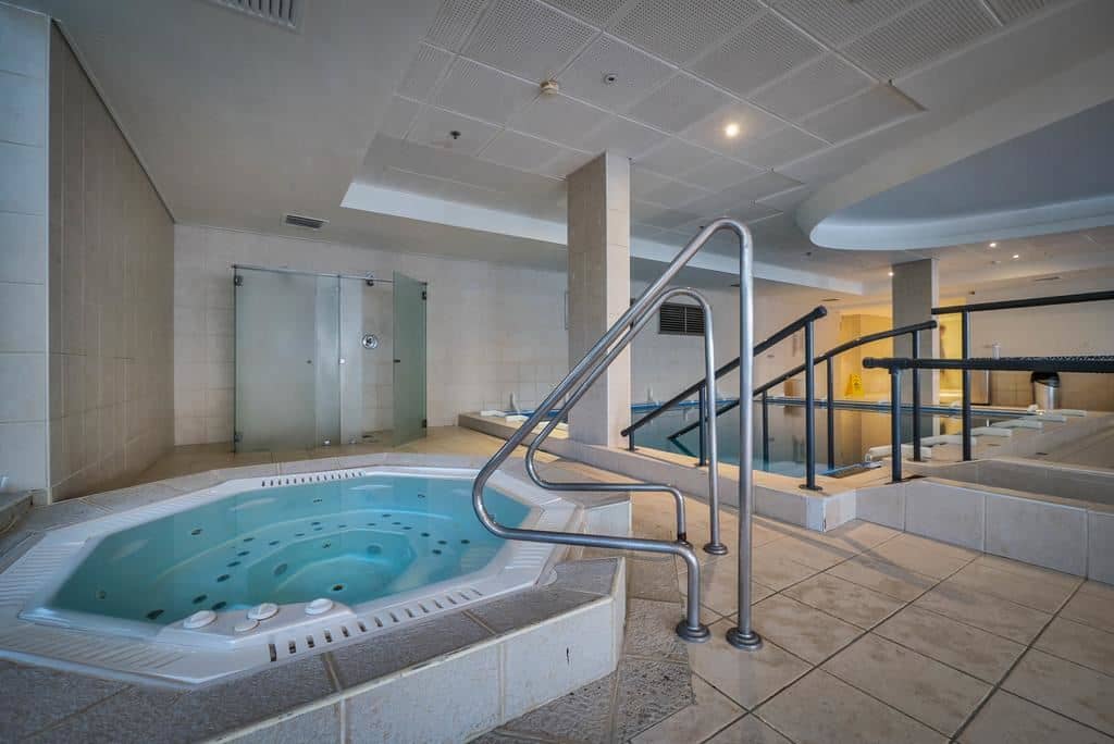 pools-indoor-pool
