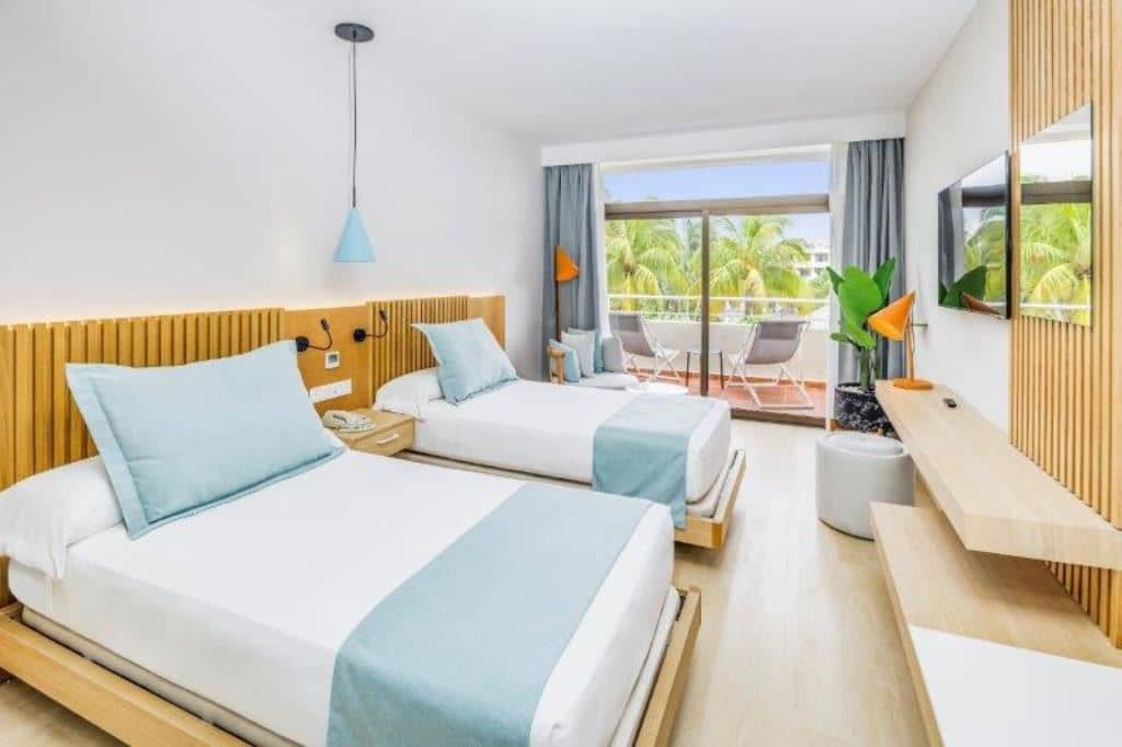rooms-standard-room