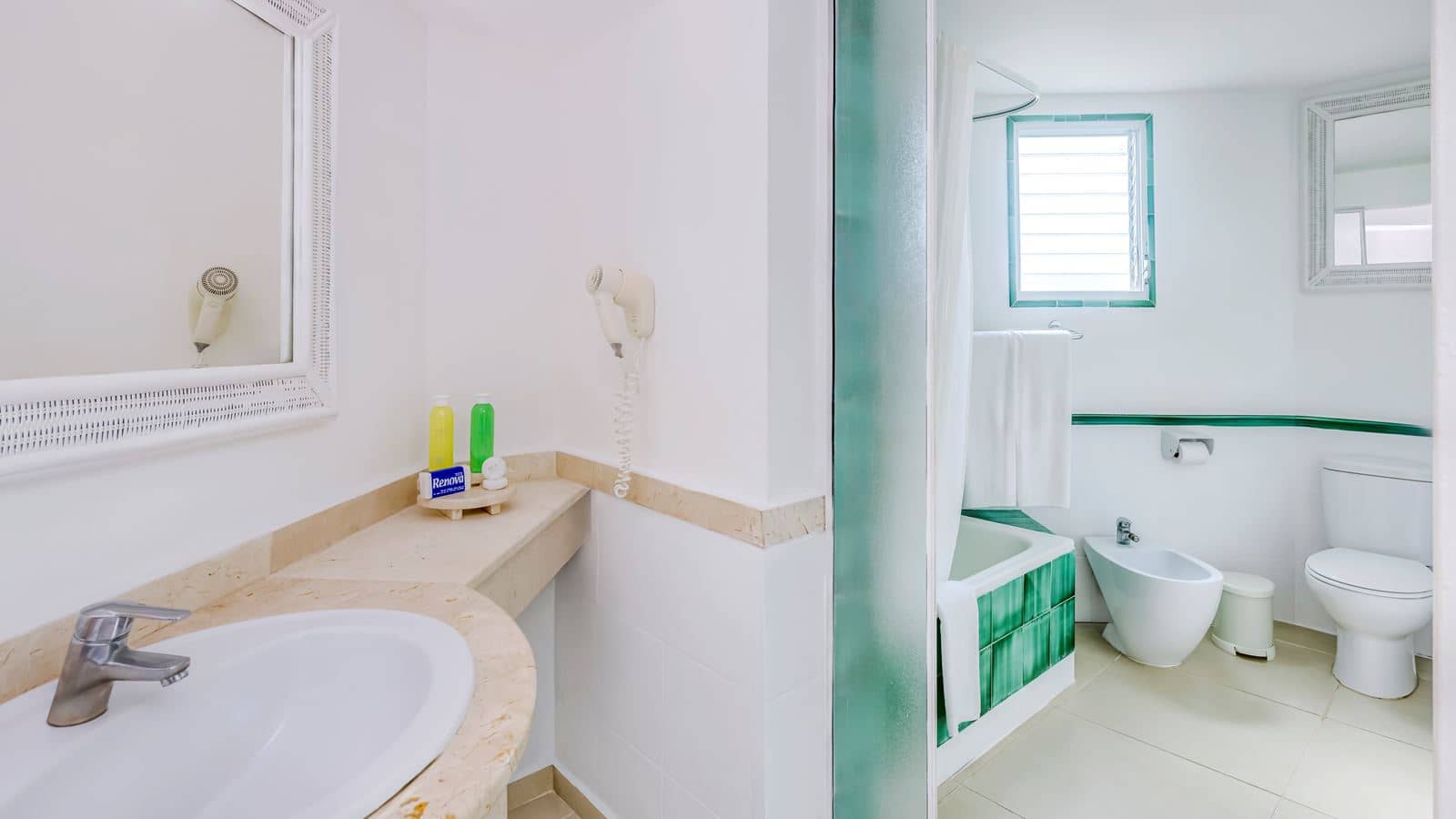 rooms-tryp-room