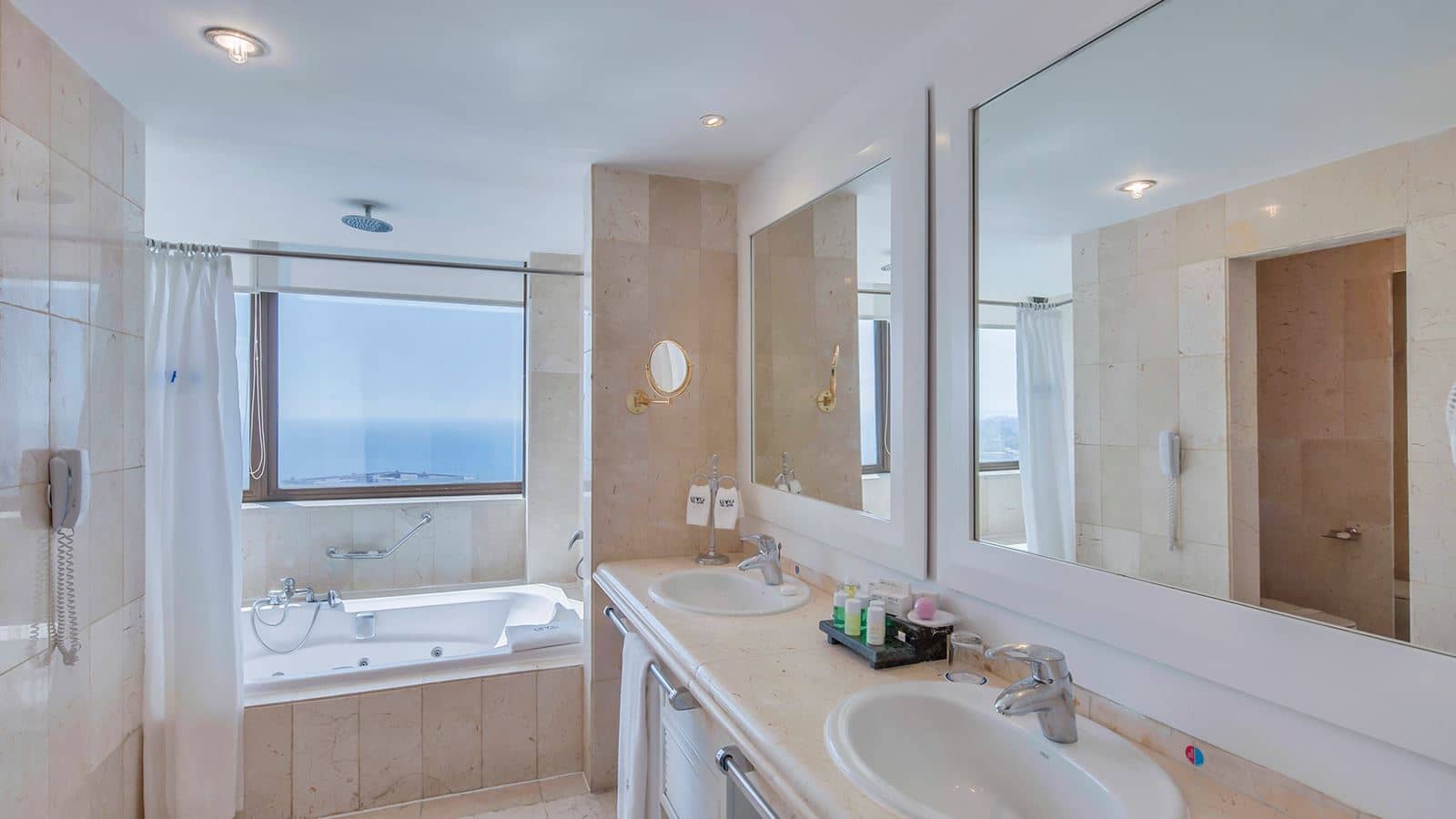 rooms-junior-suite